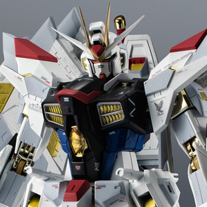 CHOGOKIN MIGHTY STRIKE FREEDOM GUNDAM