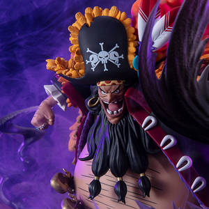 FiguartsZERO [Super Fierce Battle] MARSHALL.D.TEACH -KUROUZU-