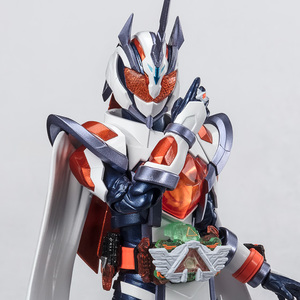 S.H.Figuarts KAMEN RIDER MAJADE SUNUNICORN